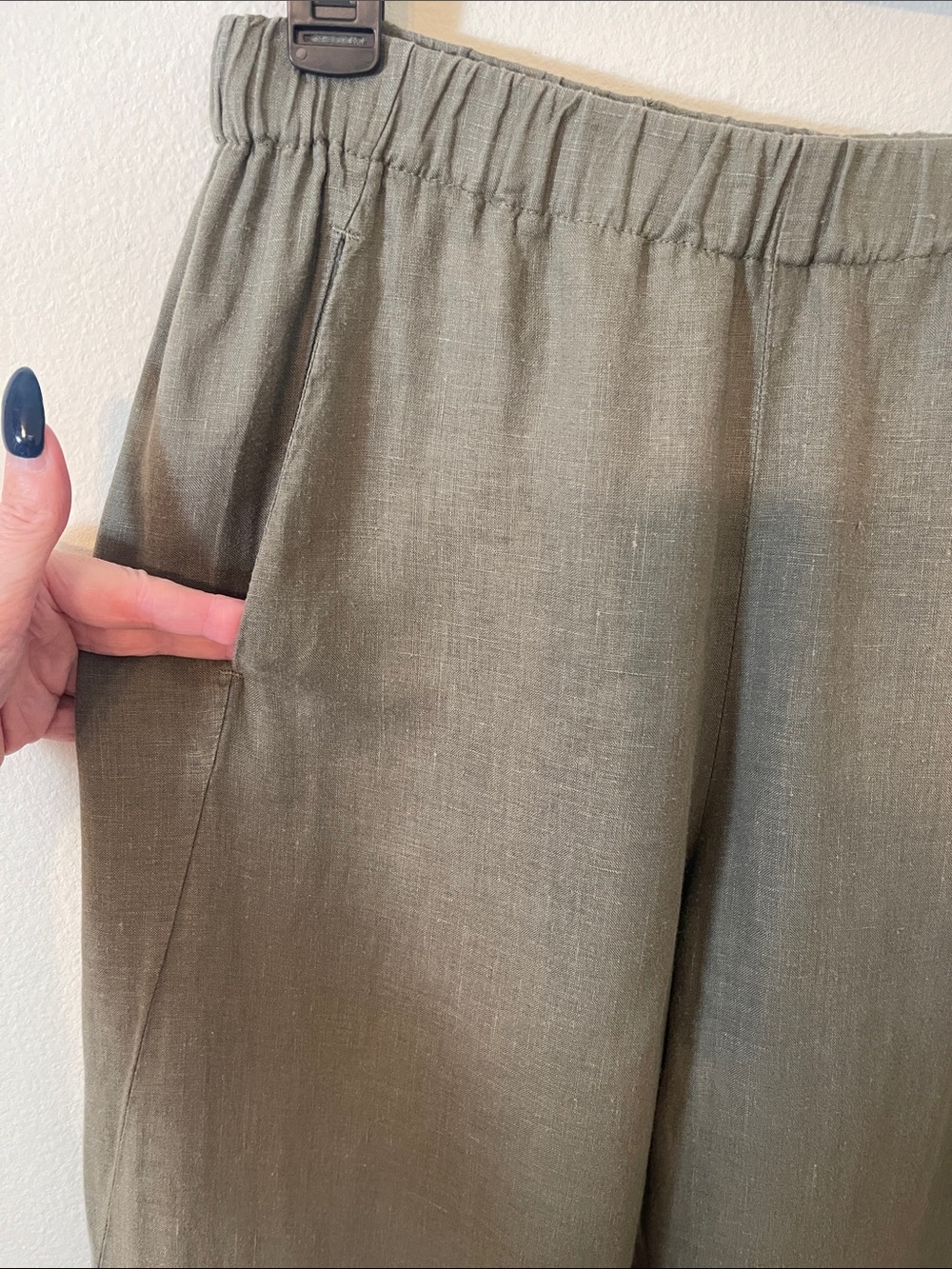 Lola Linen Velvet by Graham & Spencer Olive Green Wide-Leg Pants - Picture 2 of 15